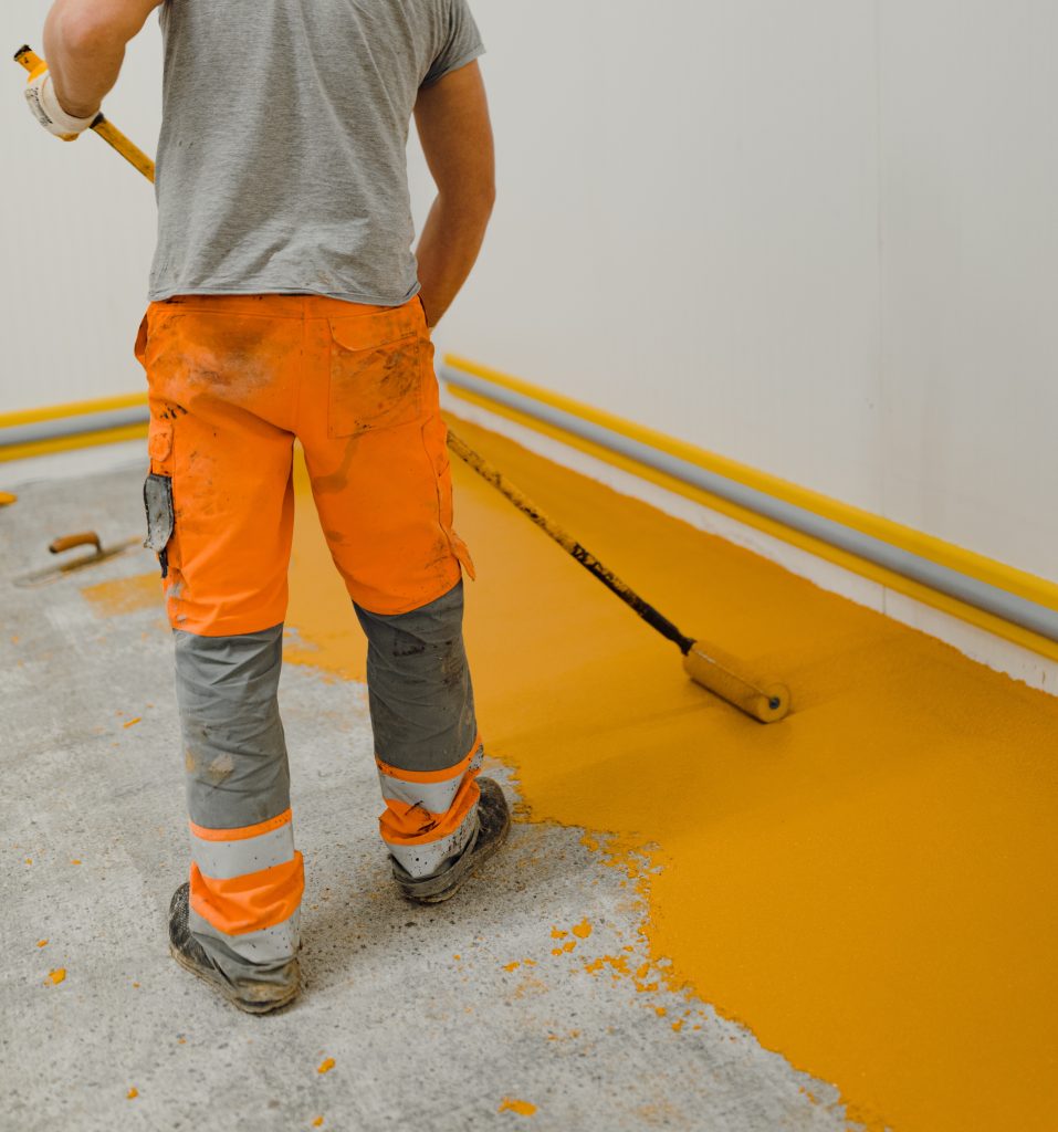 epoxy,flooring,applicator,performs,painting,works,with,polyurethane,epoxy,mortar